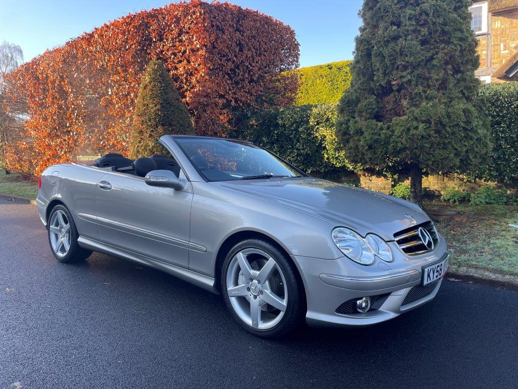 Silver Mercedes CLK 200 Cubanite